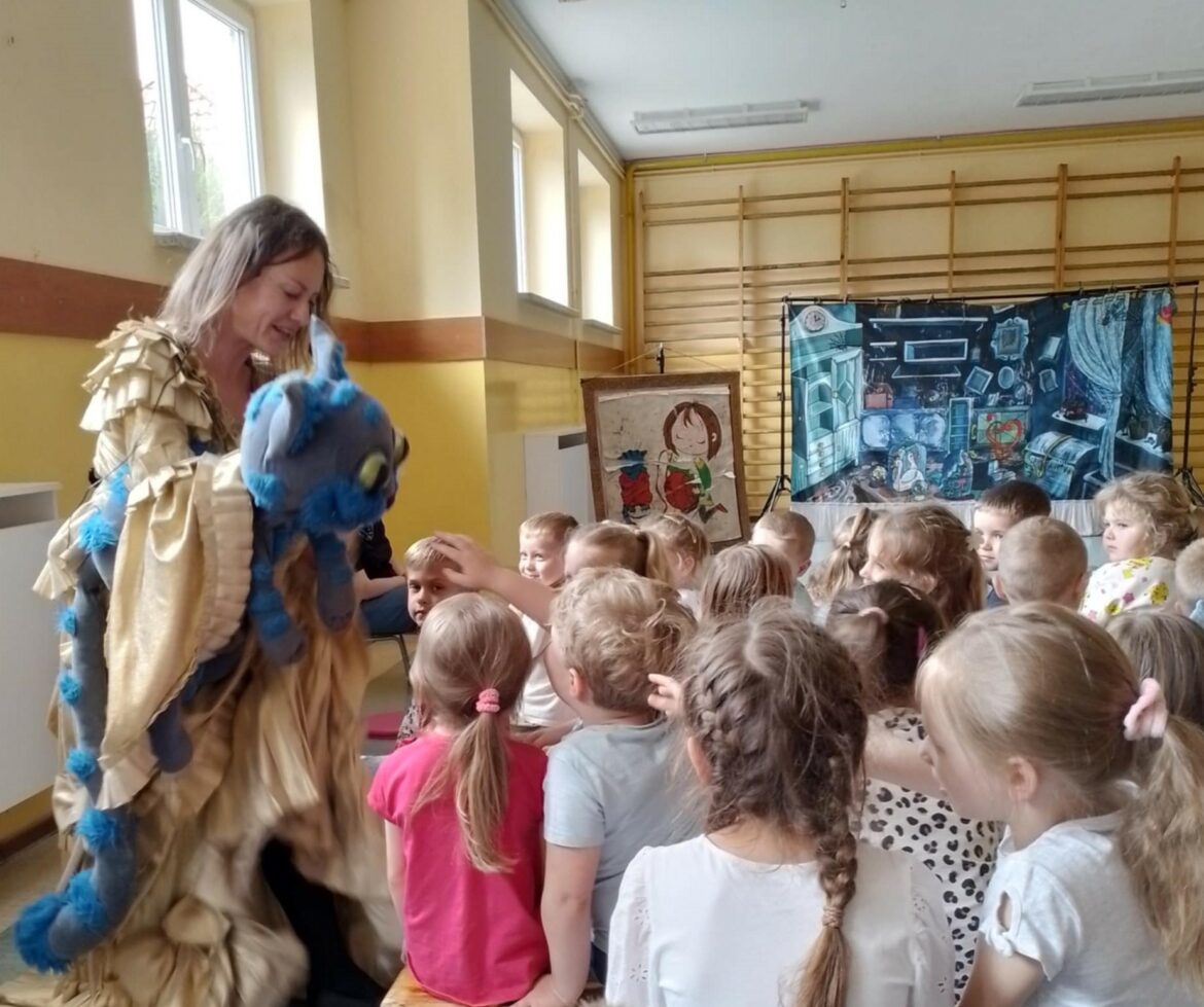 Bajanie na fortepianie