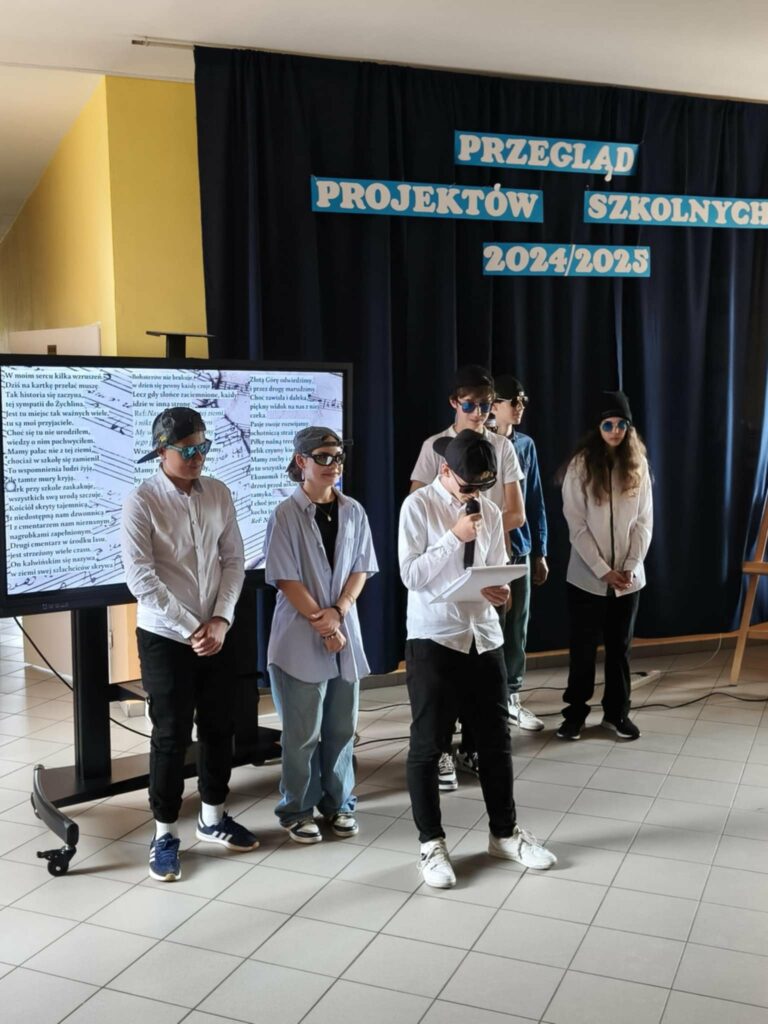 PRZEGLĄD PROJEKTÓW SZKOLNYCH