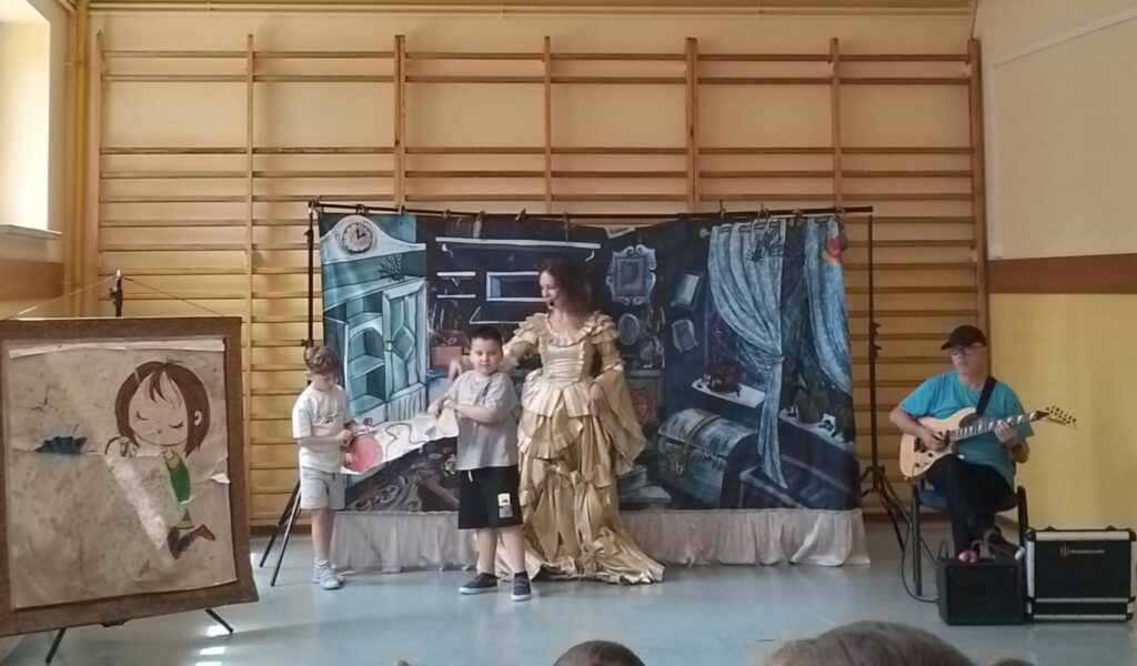 Bajanie na fortepianie