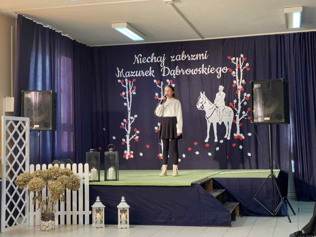 "Niechaj zabrzmi Mazurek Dąbrowskiego”