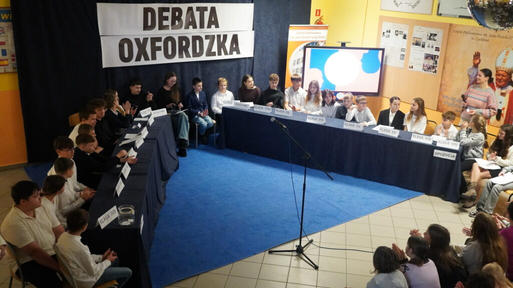 Debata oksfordzka o roli telefonów w szkole