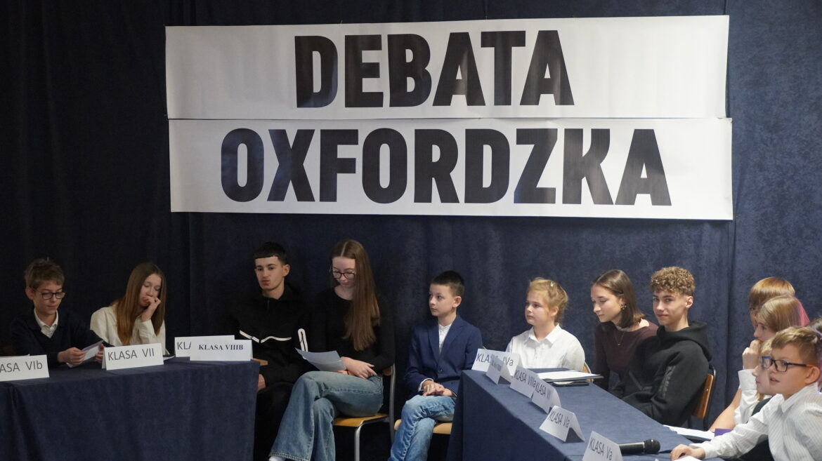 Debata oksfordzka o roli telefonów w szkole