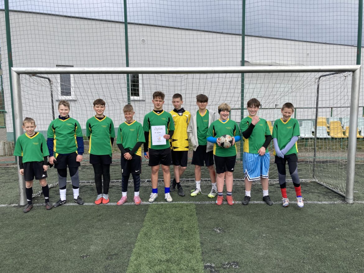 Gminne zawody w piłce nożnej – chłopcy młodsi